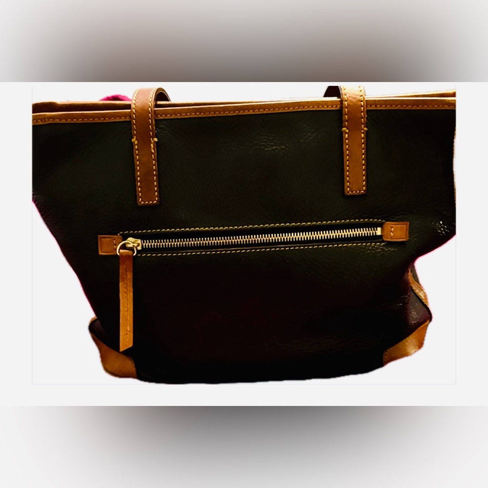 Dooney & Bourke Charleston 2 Piece Tote Bag and Wallet Set - Picture 2 of 16